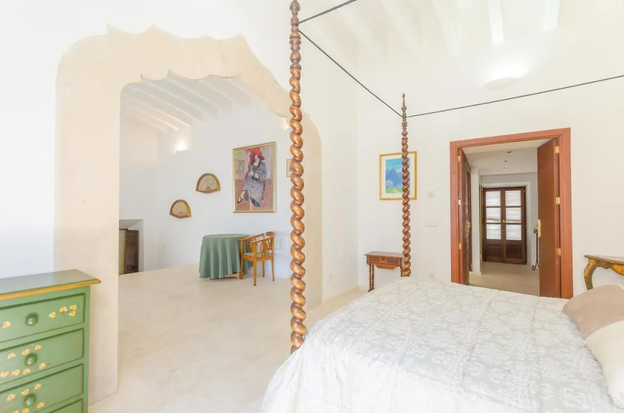 Vila Cal Senyor Damia Santanyí
