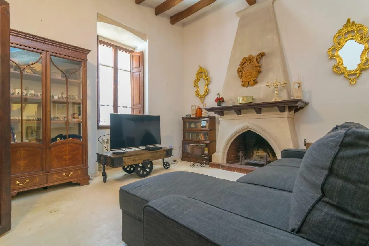Vila Cal Senyor Damia Santanyí