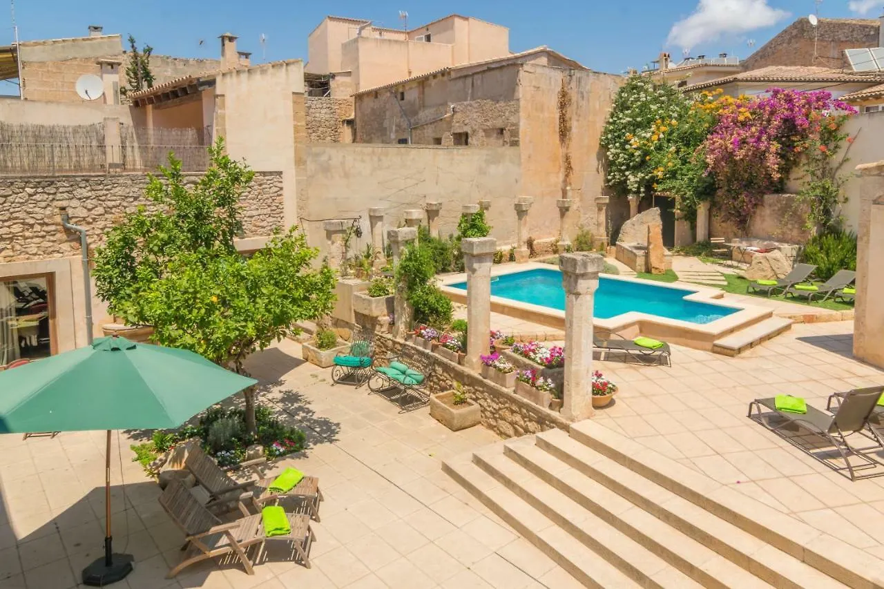 Vila Cal Senyor Damia Santanyí